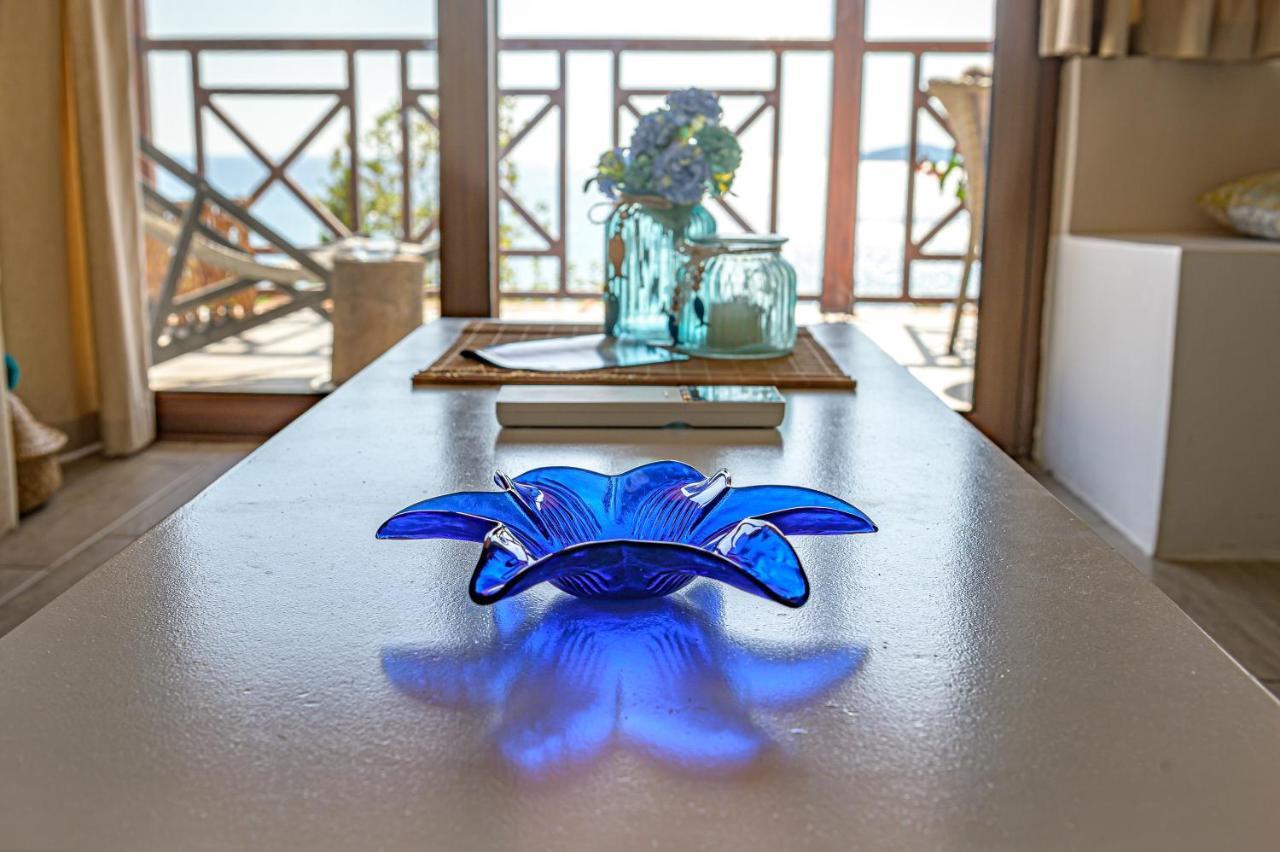 Paralio Astros Beachfront Suites シロピカド エクステリア 写真